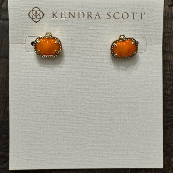 New Kendra Scott Pumpkin Gold Stud Earrings - Picture 2 of 4